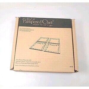 NEW - Pampered Chef Daisy Dessert Plates Set of 4 Glass 2818 Pink White Retired